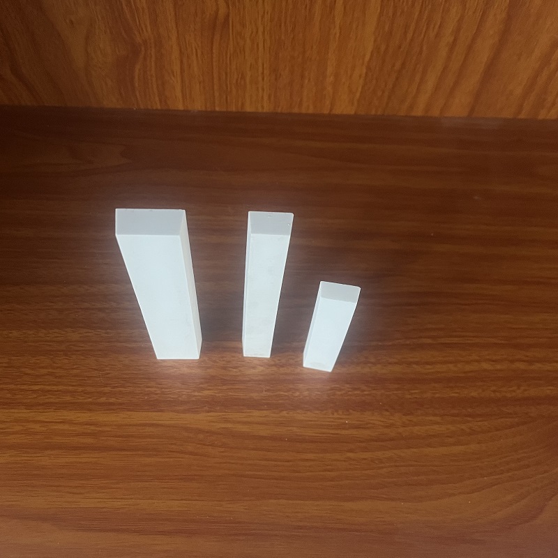 耐磨陶瓷梯形板